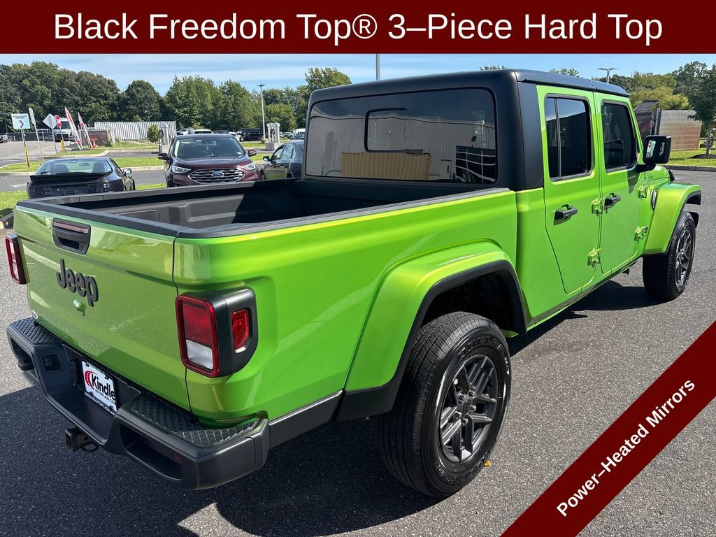 Used 2025 Jeep Gladiator Sport AWD/4WD image 22