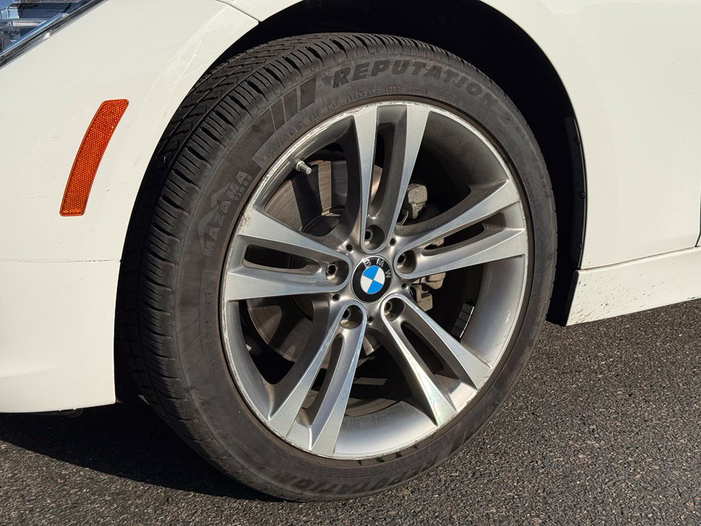 Used 2018 BMW 330i Sedan RWD image 4