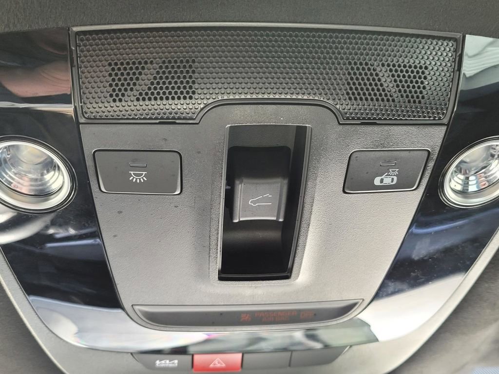 Used 2024 Kia Sorento SX Prestige w/ Sage Leather Package image 32