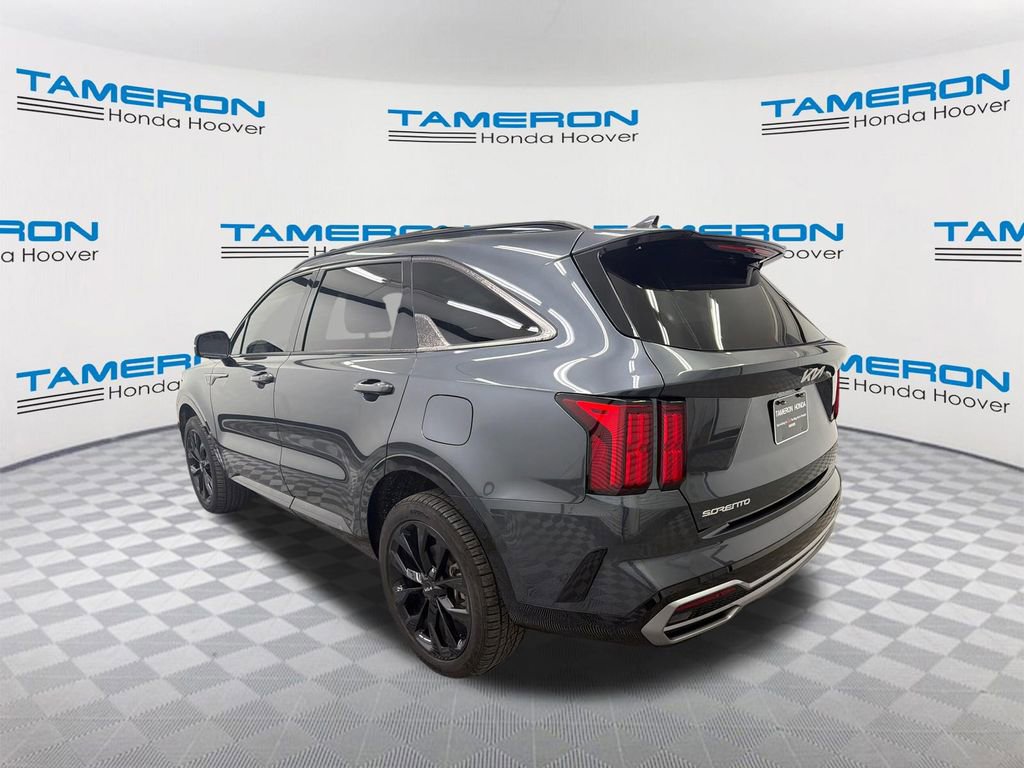 Used 2023 Kia Sorento SX AWD/4WD image 3