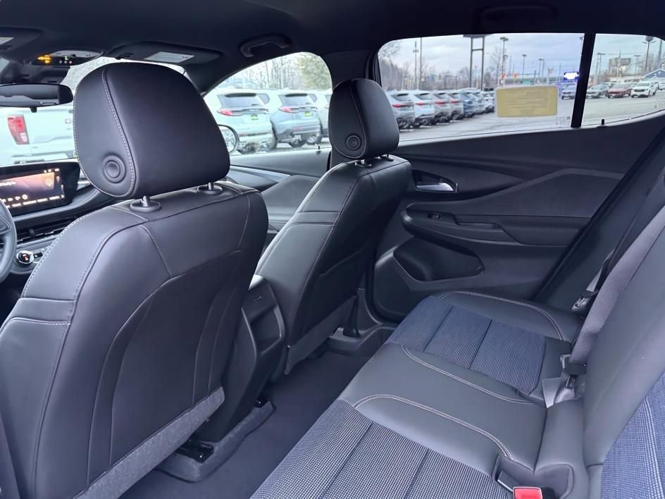 New 2026 Buick Envista Preferred image 8