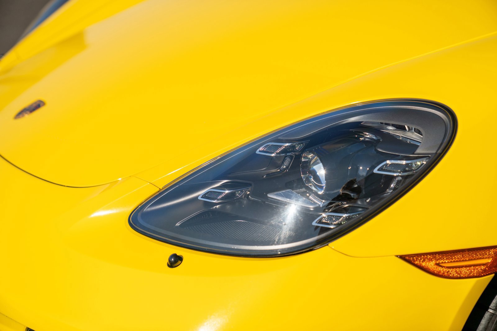 Certified 2025 Porsche 718 Cayman GTS image 30