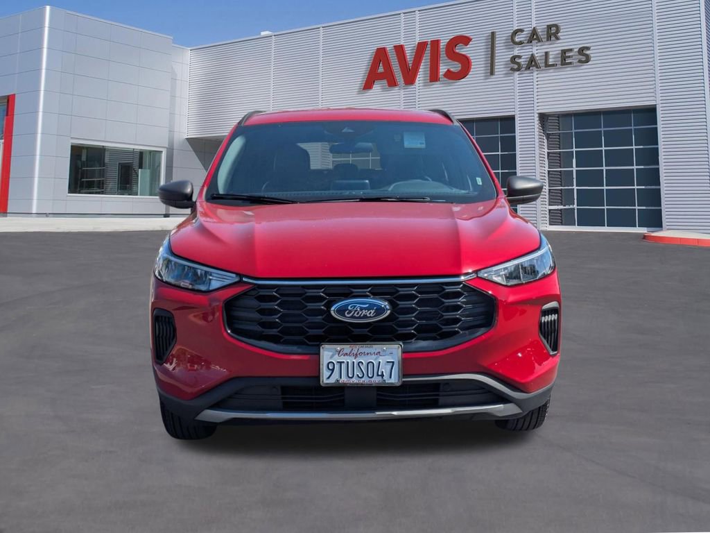 Used 2025 Ford Escape ST-Line image 2