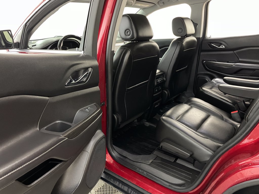 Certified 2018 GMC Acadia SLT w/ LPO, Floor Liner Package FWD image 43