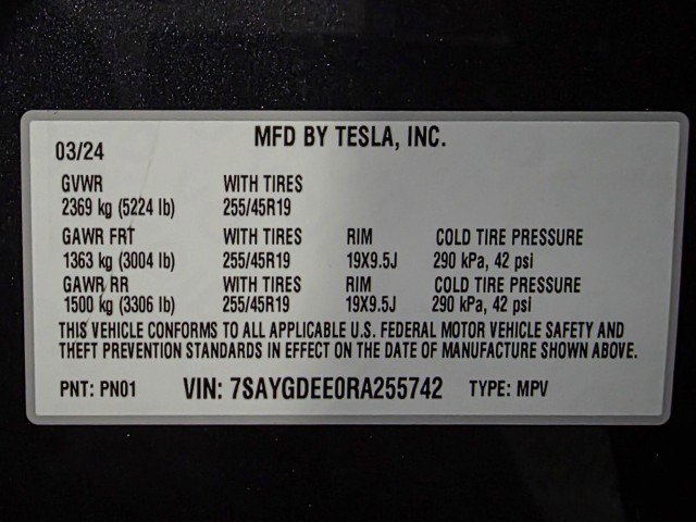 Used 2024 Tesla Model Y Long Range image 40