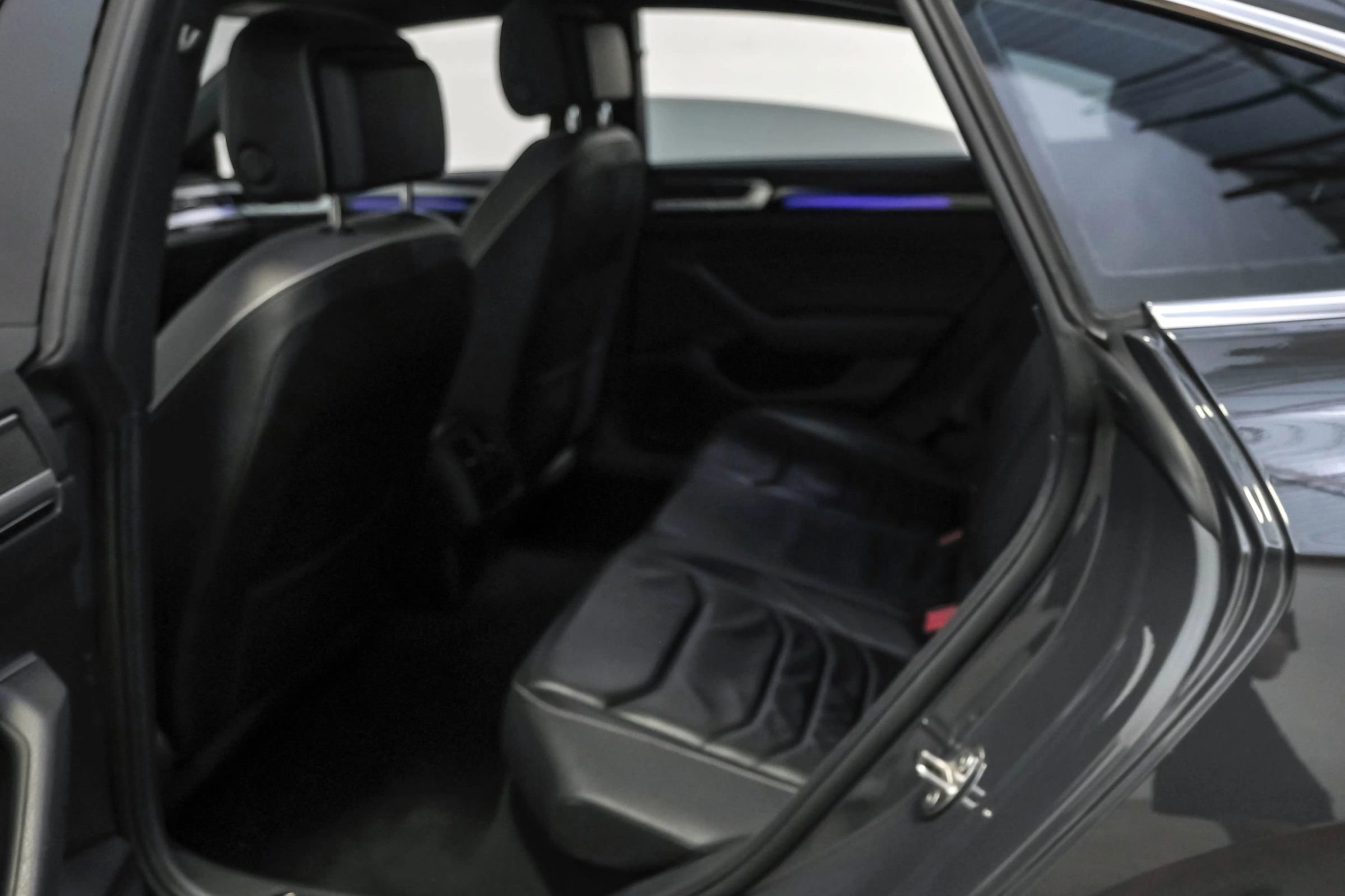 Used 2021 Volkswagen Arteon SEL image 34