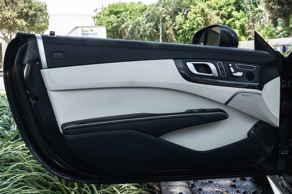 Used 2020 Mercedes-Benz SL 450 image 24