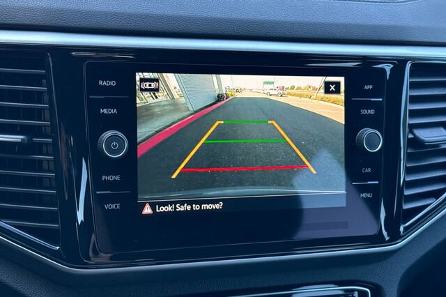 Certified 2023 Volkswagen Atlas Cross Sport SE w/ Black Wheel Package image 19