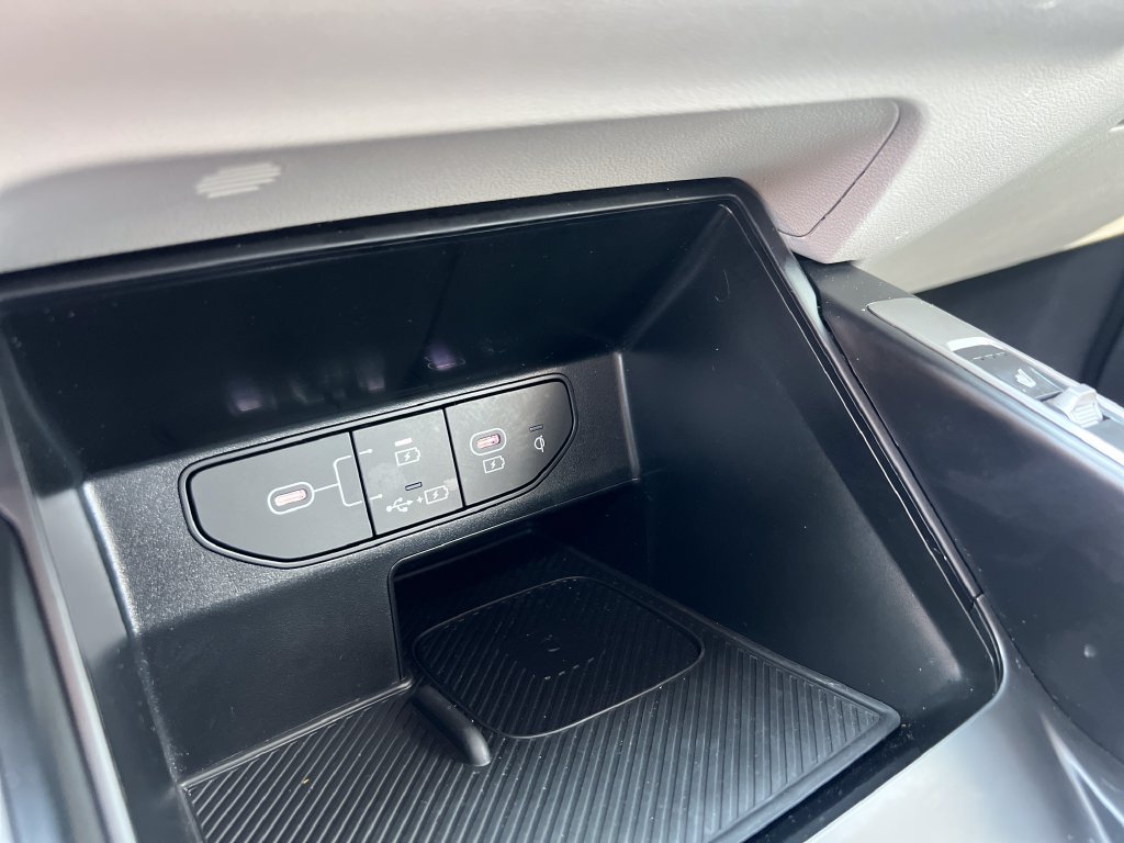 Certified 2024 Kia Sorento S w/ Panoramic Sunroof Package FWD image 22
