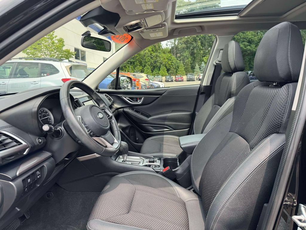 Used 2023 Subaru Forester Premium AWD/4WD image 17