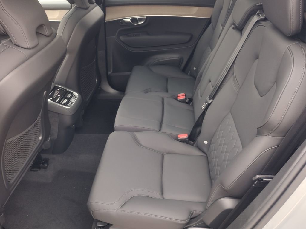 New 2026 Volvo XC90 B6 Plus w/ Protection Package Premier image 21