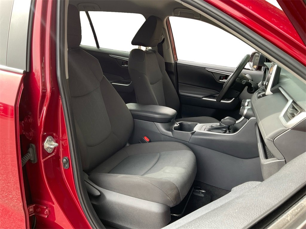 Used 2024 Toyota RAV4 XLE image 26