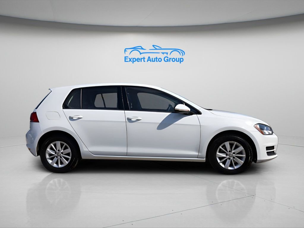 Used 2017 Volkswagen Golf S image 3