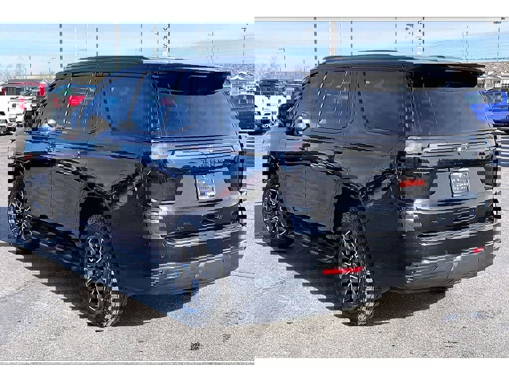 Used 2022 Chevrolet Tahoe Z71 image 12