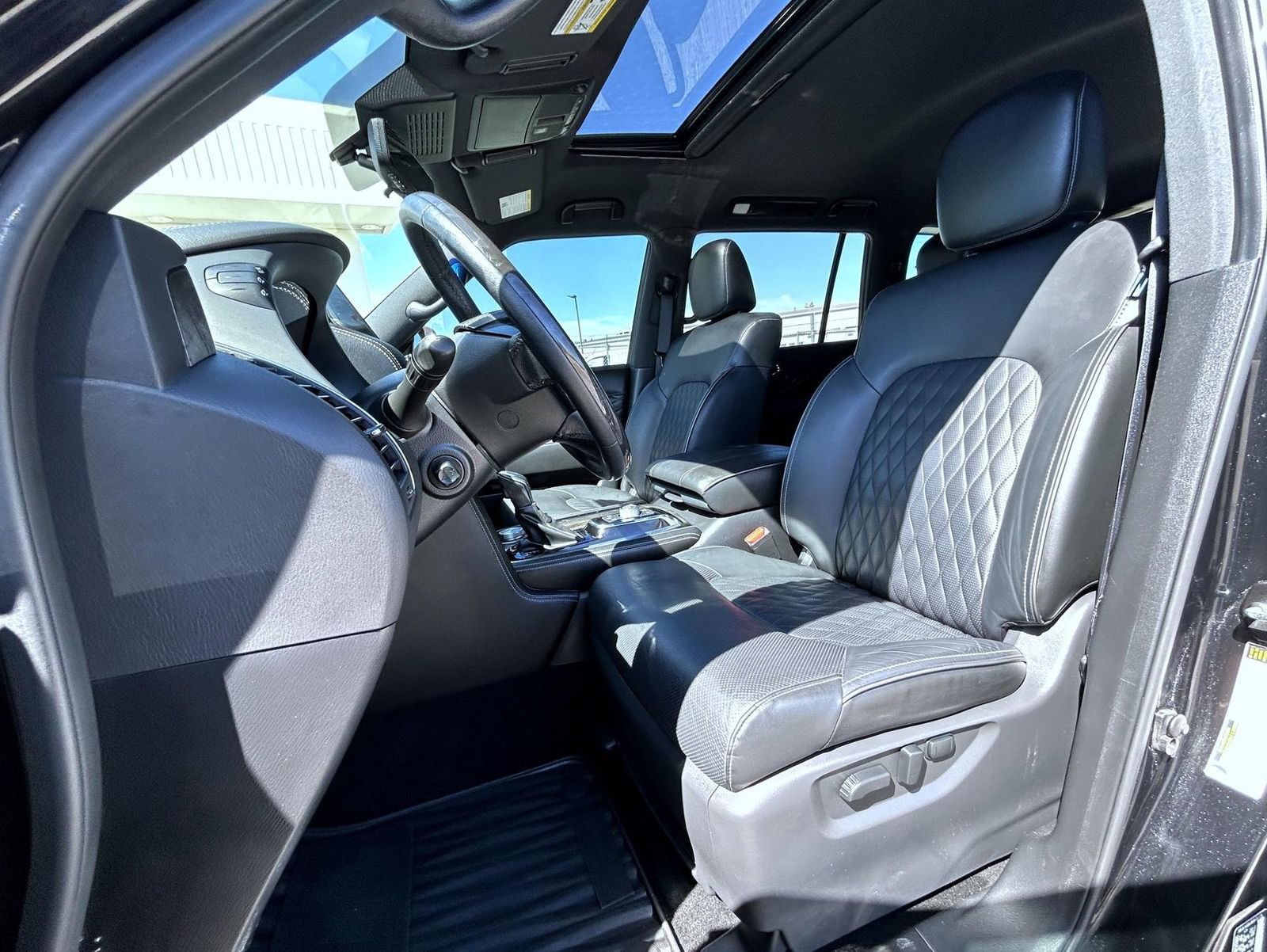 Used 2024 INFINITI QX80 Sensory w/ Cargo Package AWD/4WD image 10