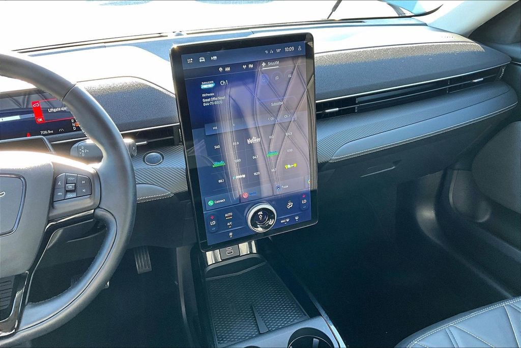 Used 2025 Ford Mustang Mach-E Select image 9