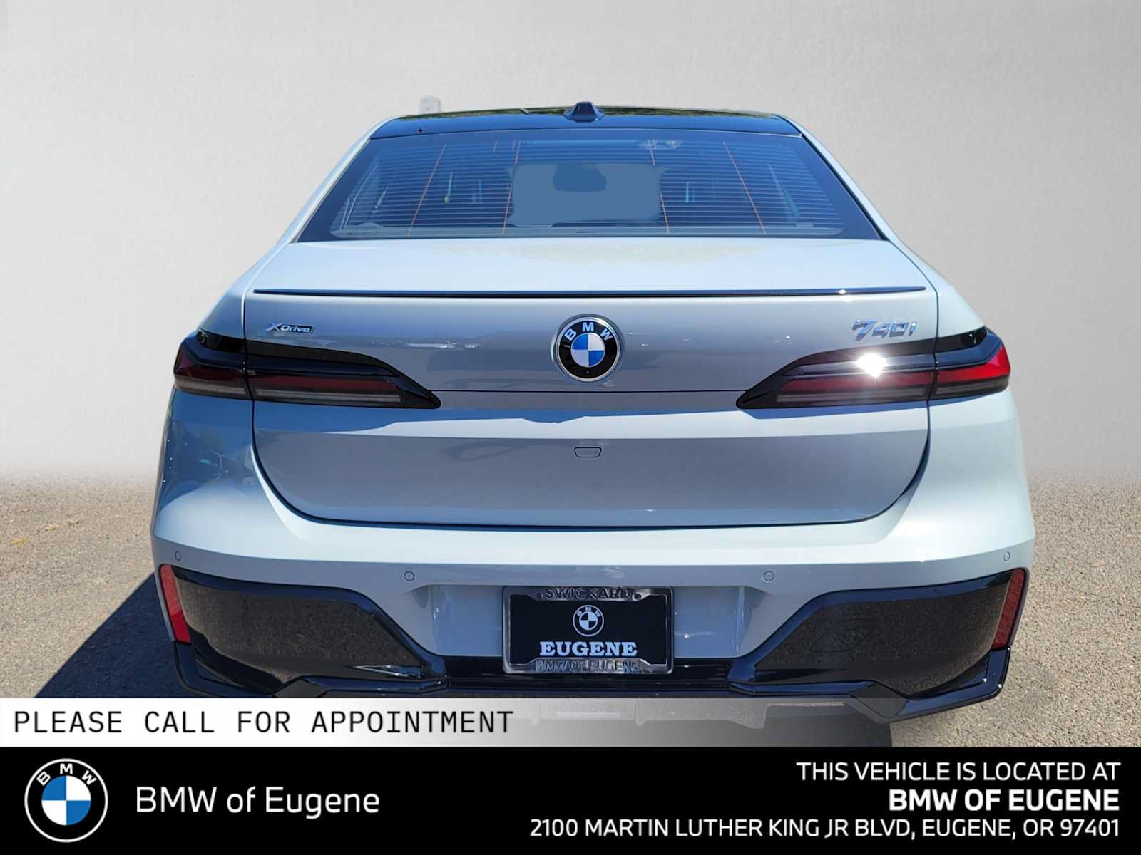 New 2026 BMW 740i xDrive w/ Premium Package AWD/4WD image 4