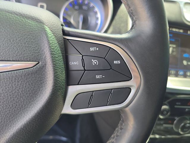 Used 2019 Chrysler 300 Touring L w/ Quick Order Package 22F image 25