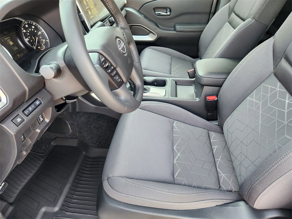 New 2025 Nissan Frontier SV w/ SV Convenience Package image 8