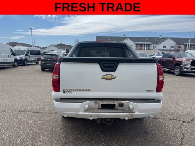 Used 2010 Chevrolet Avalanche LT w/ Luxury Package image 5