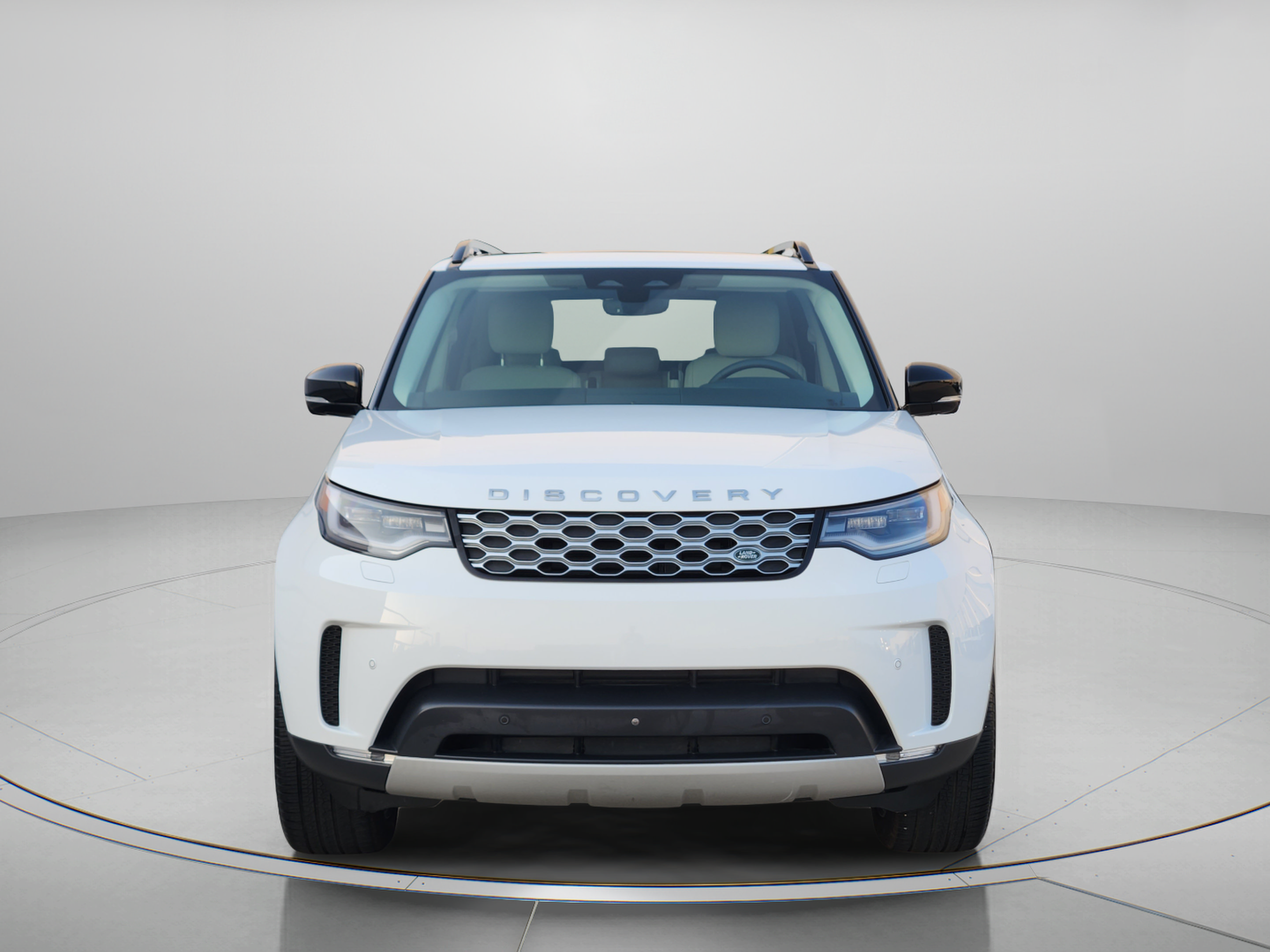 Certified 2025 Land Rover Discovery S AWD/4WD image 6