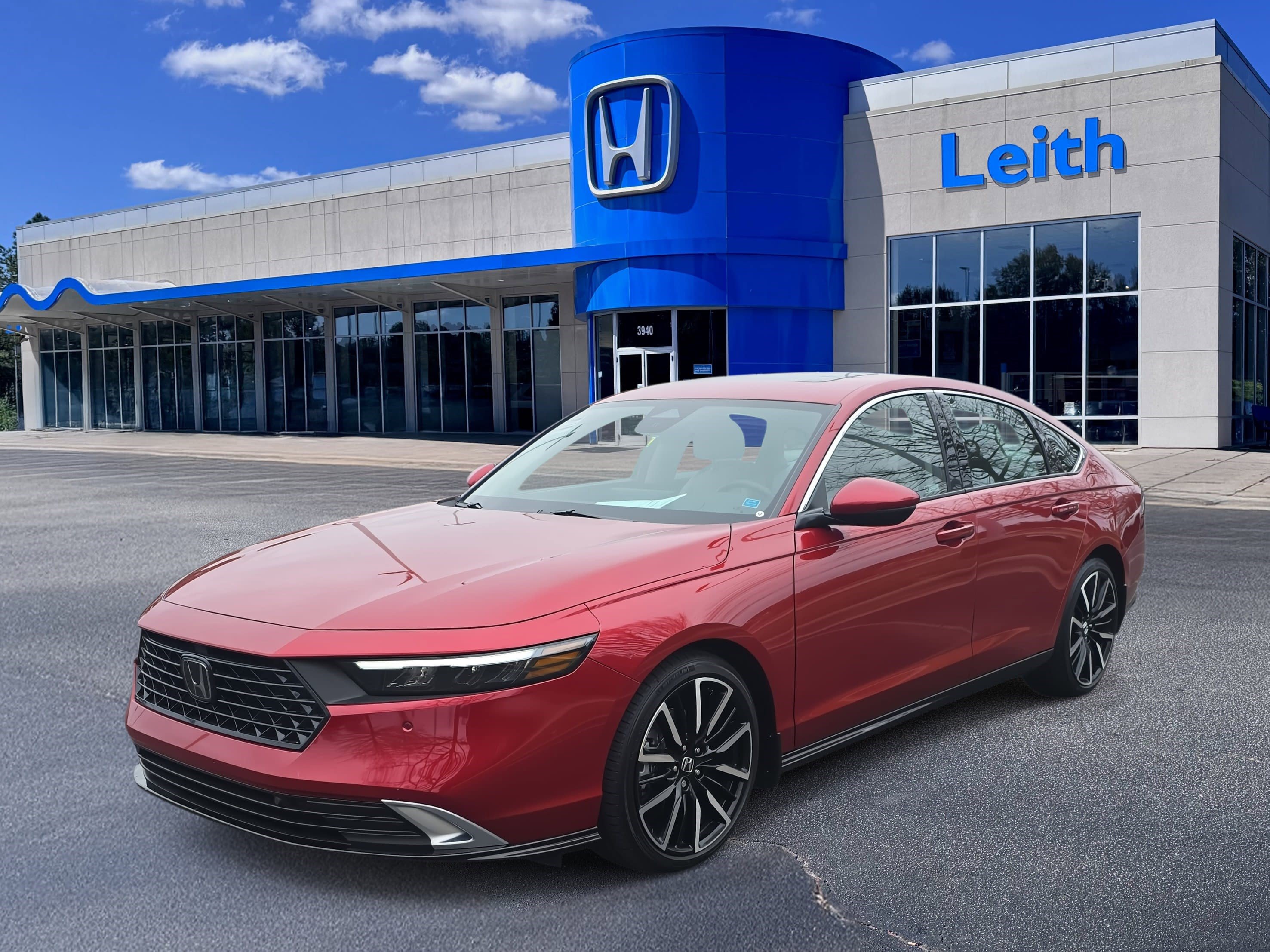 Used 2023 Honda Accord Touring image 1