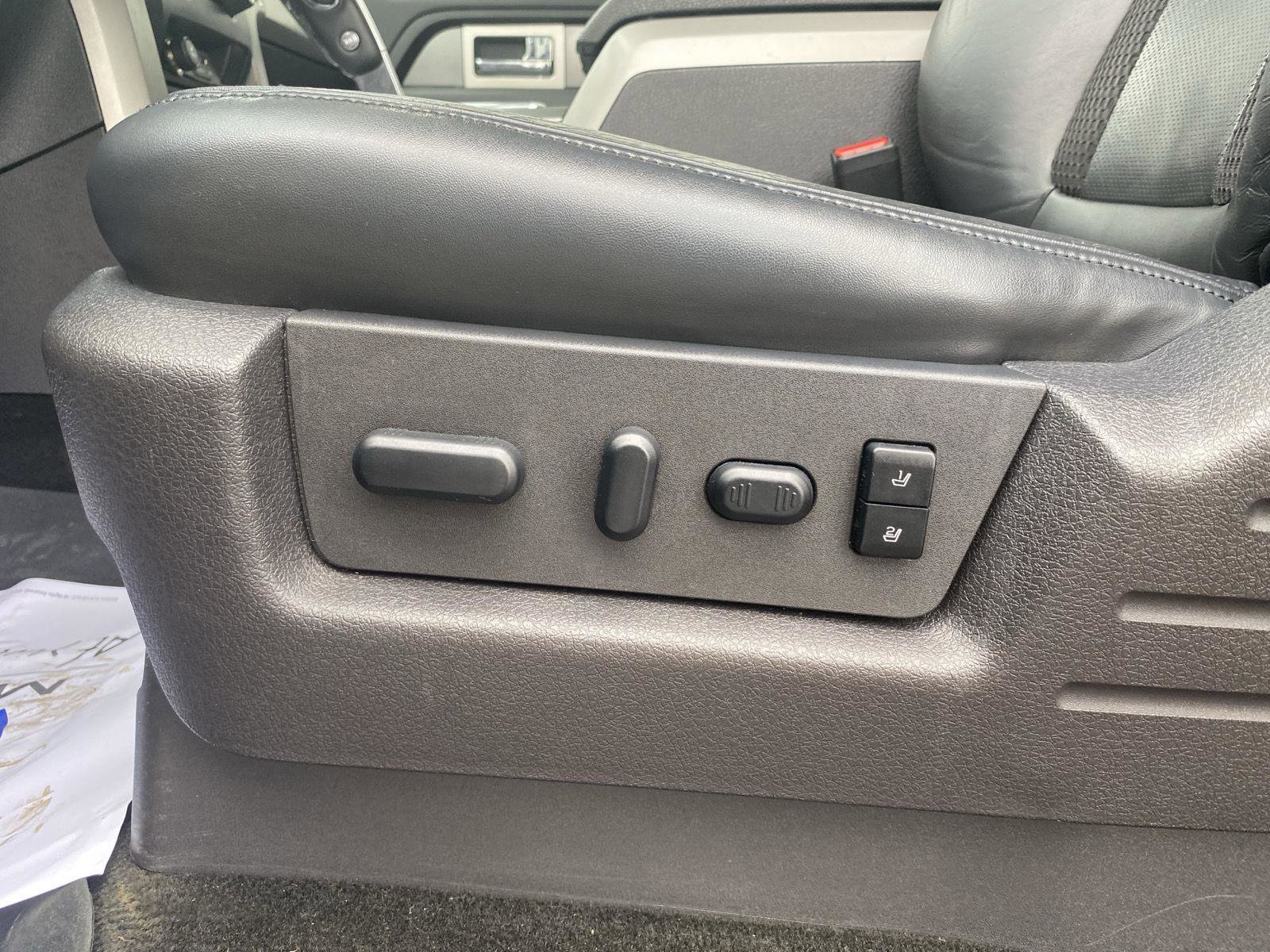 Used 2011 Ford F150 Raptor w/ Raptor Luxury Pkg image 12