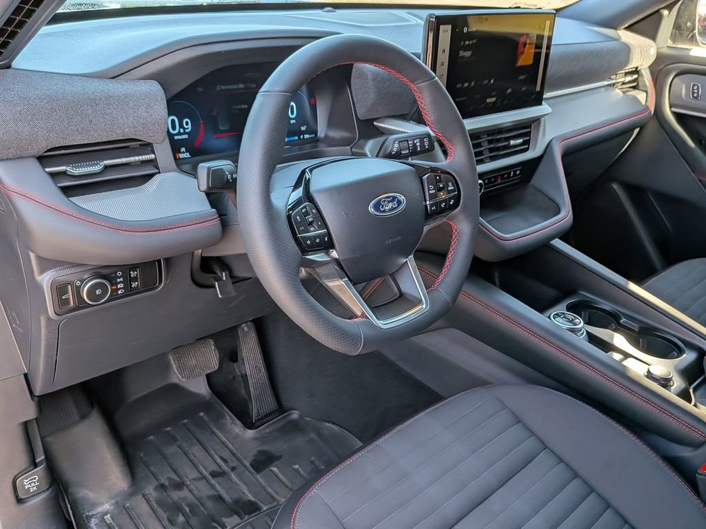 Used 2026 Ford Explorer ST-Line w/ Premium Package RWD image 32