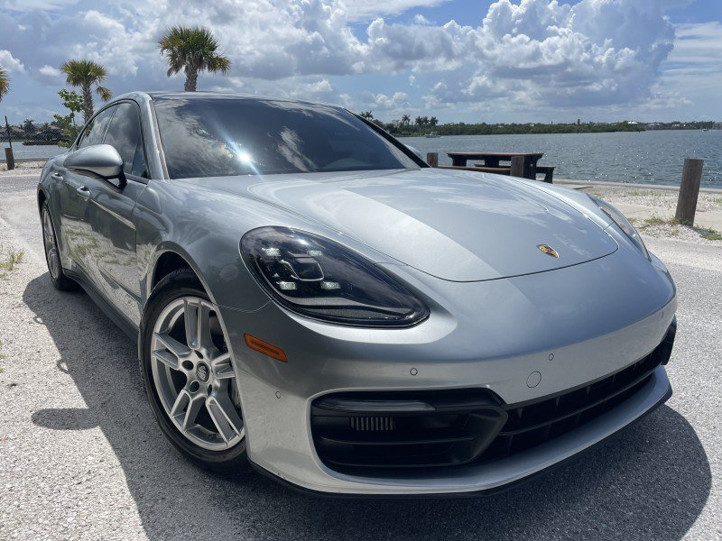 Used 2021 Porsche Panamera RWD image 34
