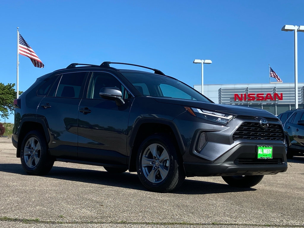 Used 2025 Toyota RAV4 XLE w/ Convenience Package AWD/4WD image 1