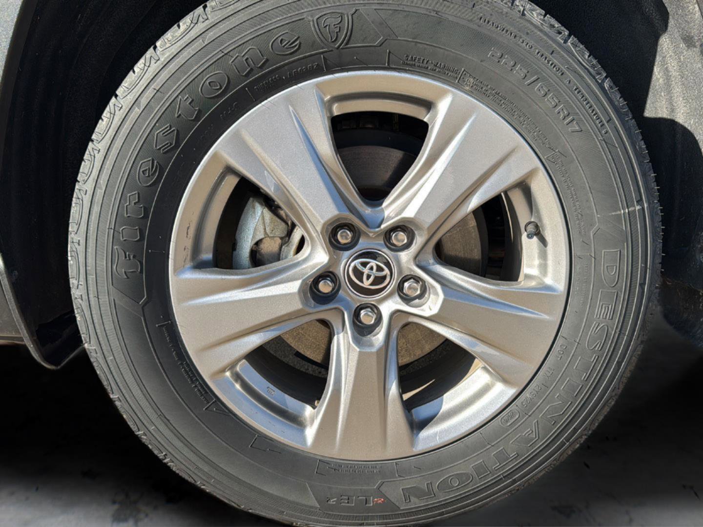 Used 2024 Toyota RAV4 XLE w/ Convenience Package image 29