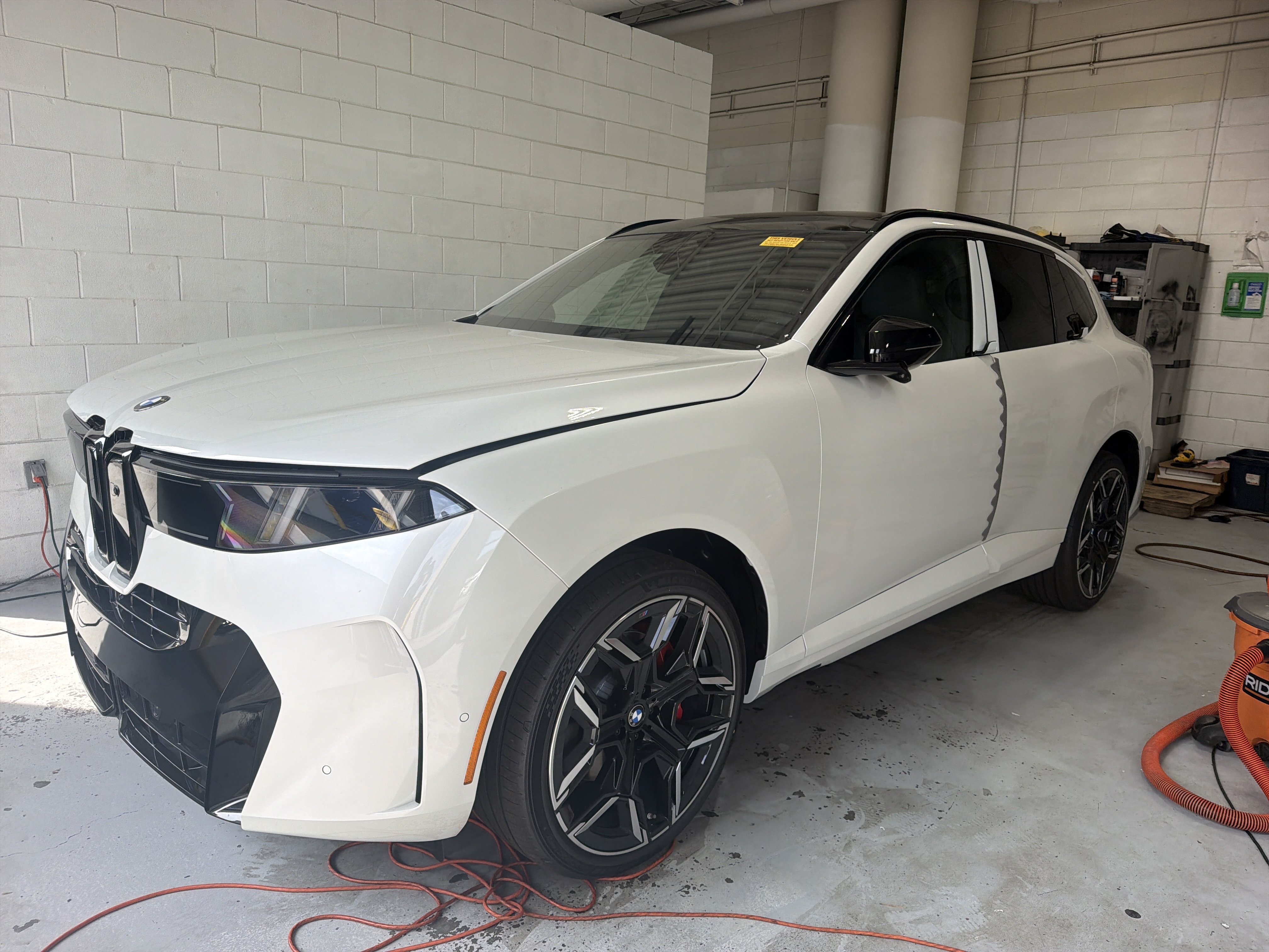 New 2027 BMW X5 xDrive50e w/ M Sport Professional Package AWD/4WD image 4