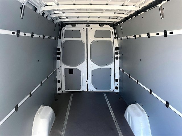 Used 2026 Mercedes-Benz Sprinter 2500 image 11