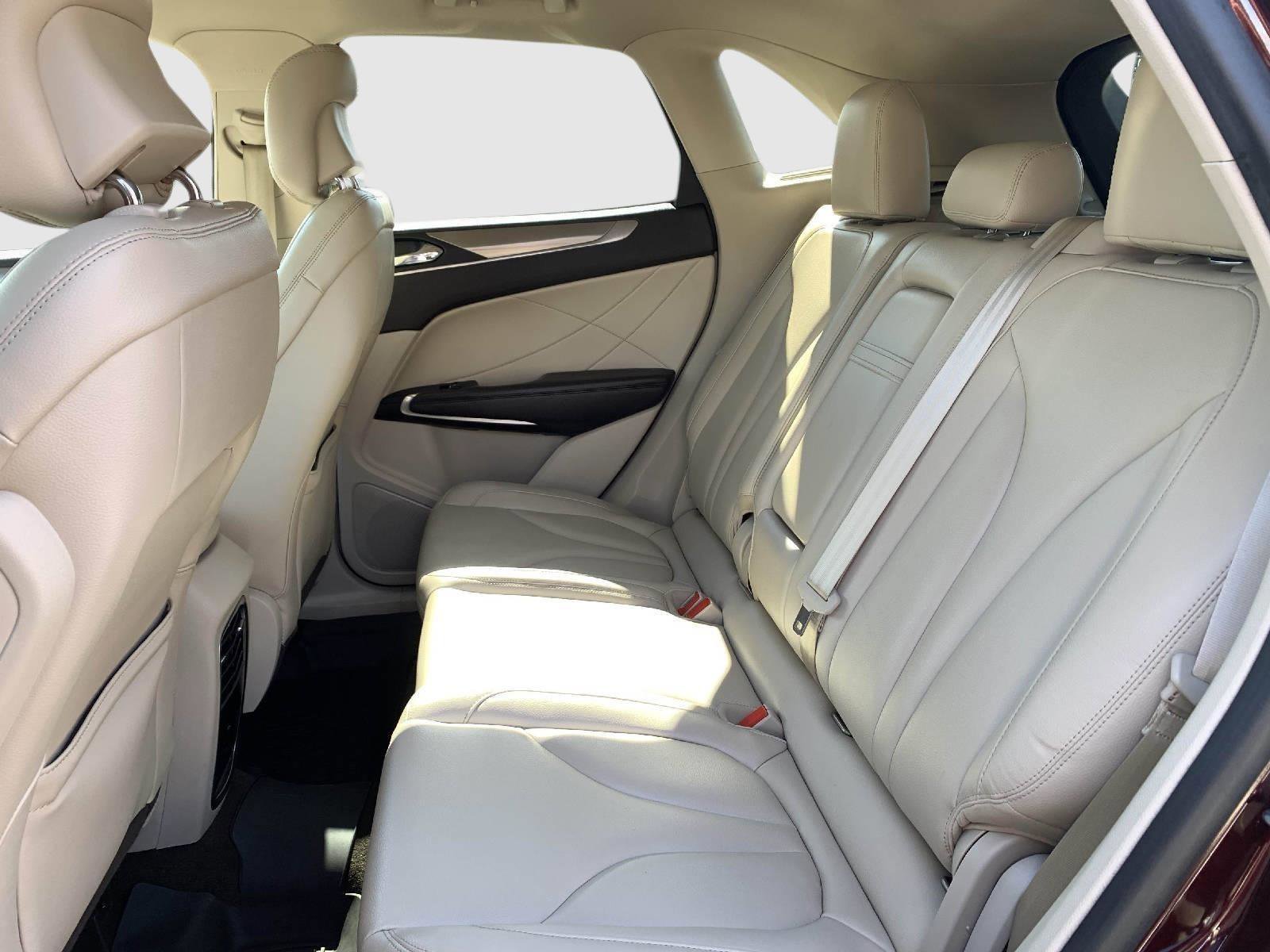 Used 2019 Lincoln MKC Premiere image 39