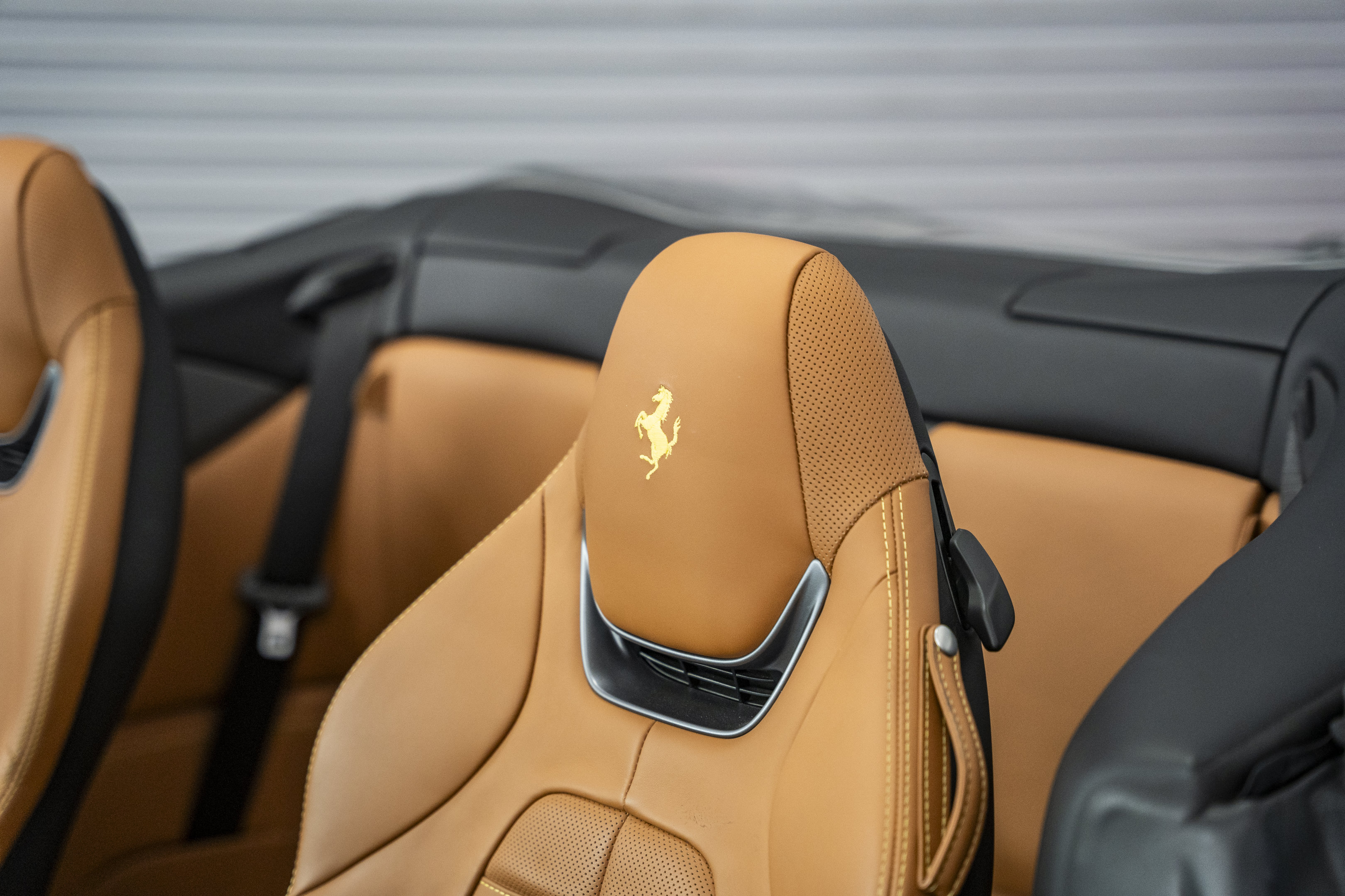 Used 2022 Ferrari Portofino M RWD image 25
