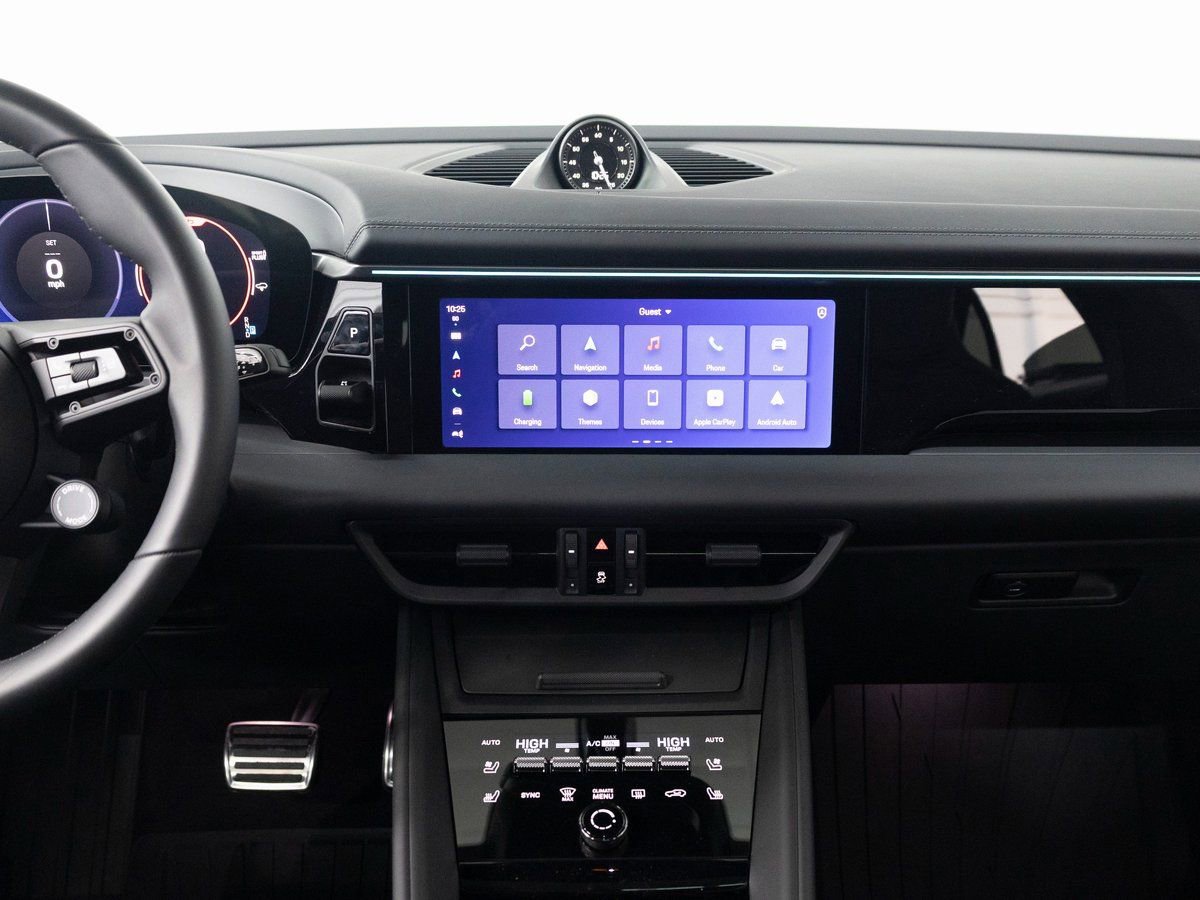 New 2025 Porsche Macan 4S Electric image 13