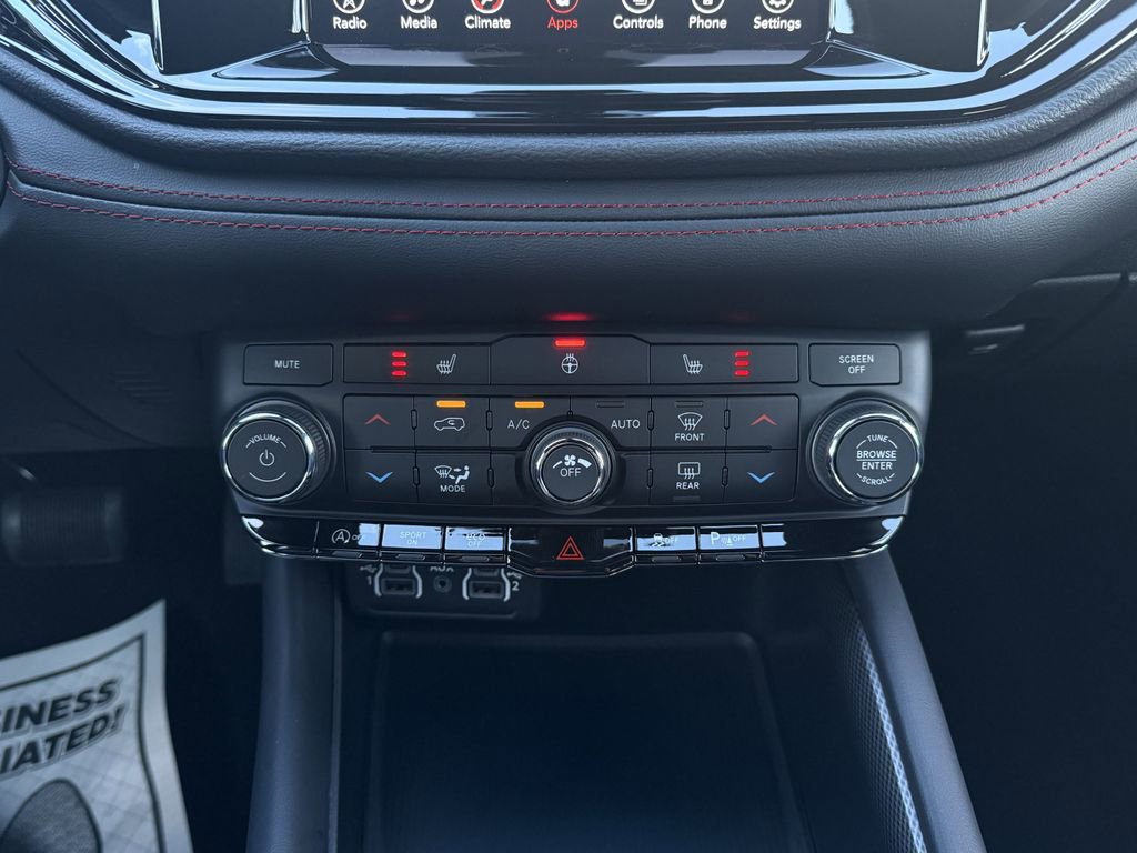 Used 2024 Dodge Durango GT image 23