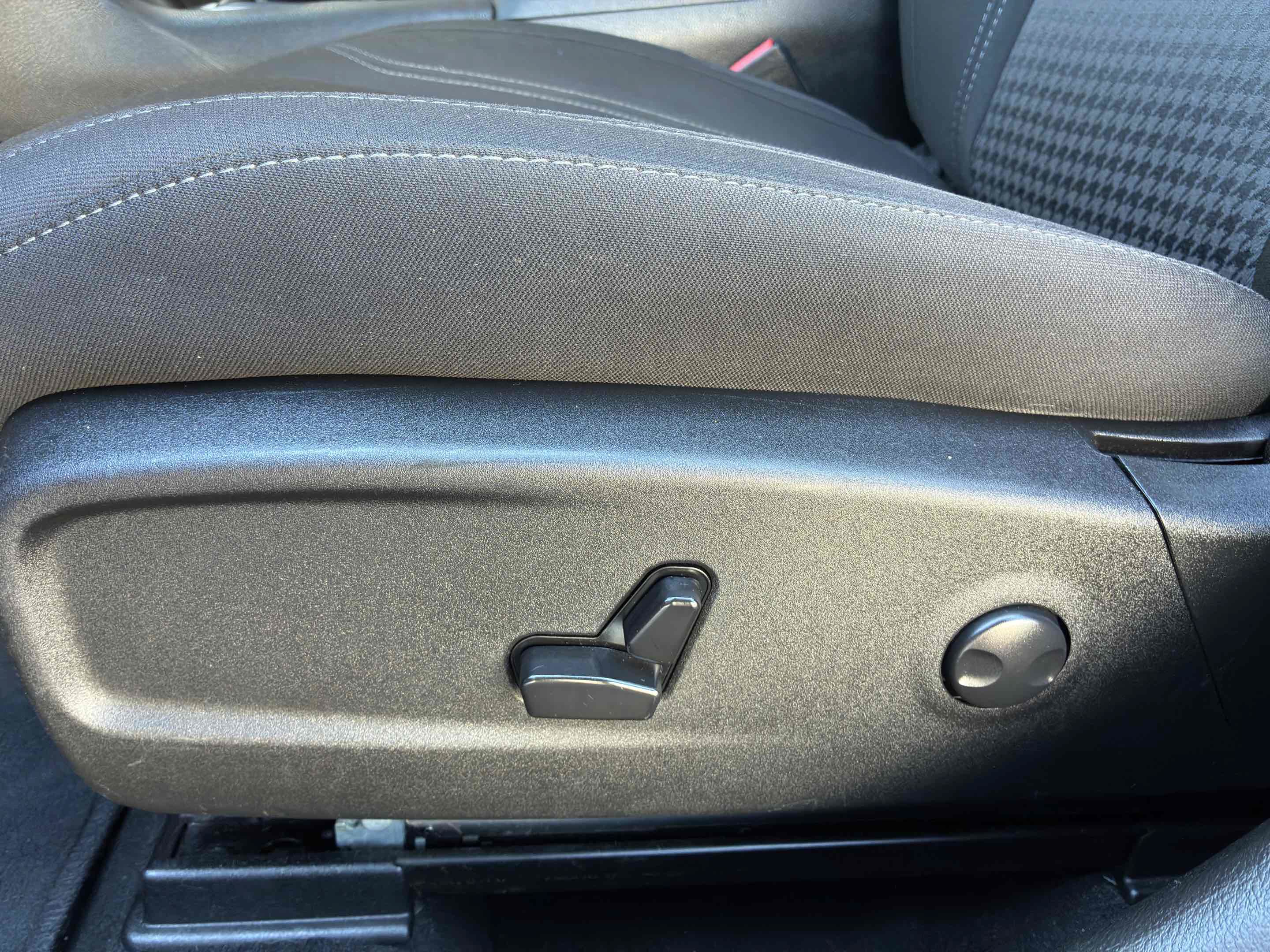 Used 2023 Dodge Charger SXT RWD image 41