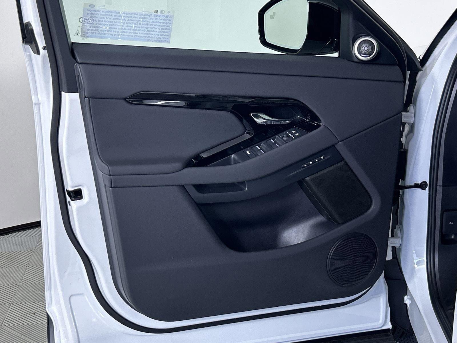 New 2026 Land Rover Range Rover Evoque S image 21
