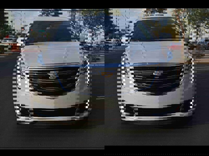 Used 2019 Cadillac XTS Luxury image 7