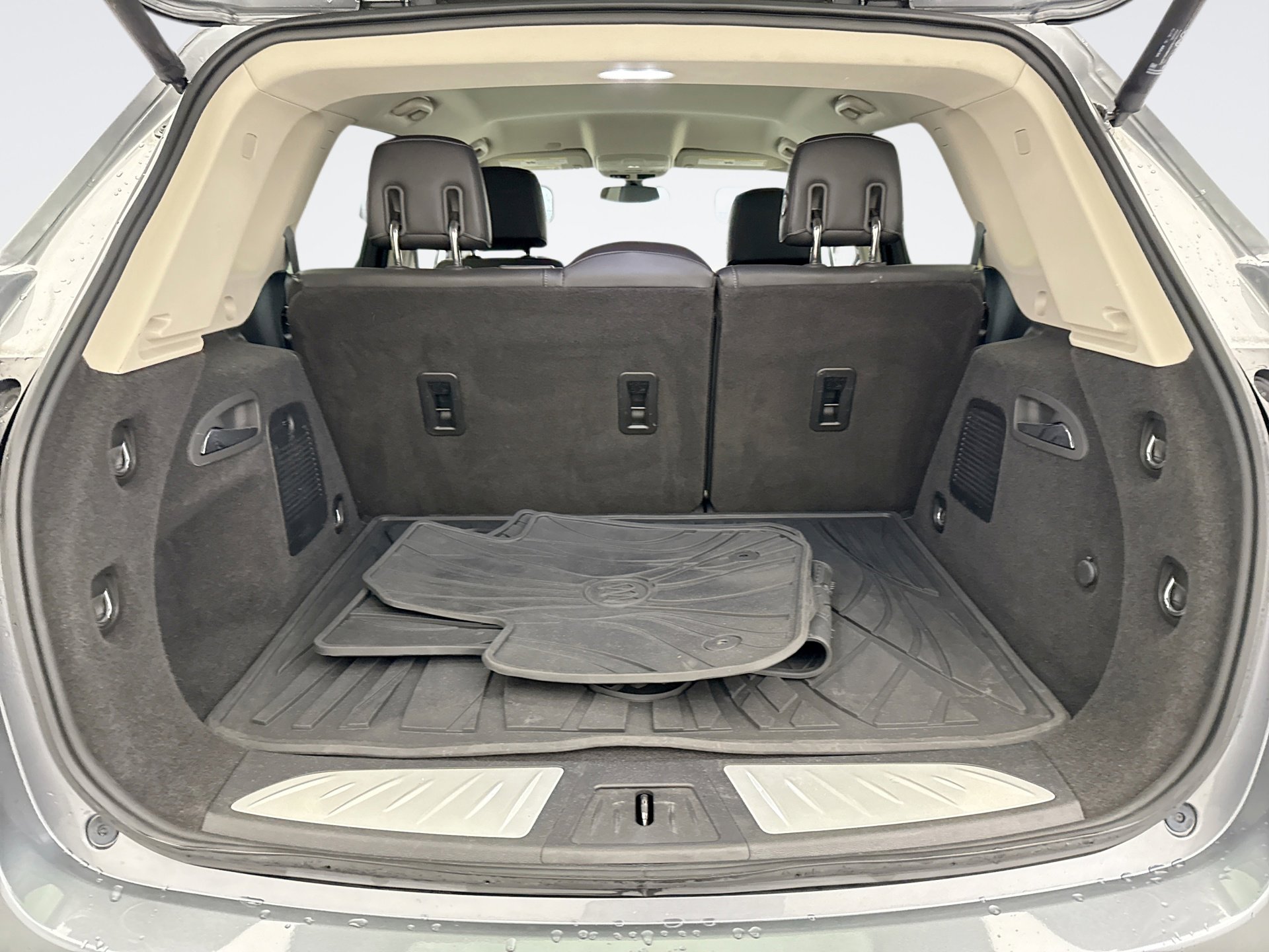 Used 2020 Buick Envision Essence image 18