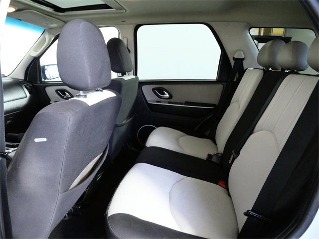 Used 2005 Mercury Mariner Luxury image 13