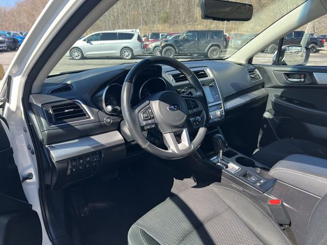 Used 2017 Subaru Outback 2.5i Premium image 10