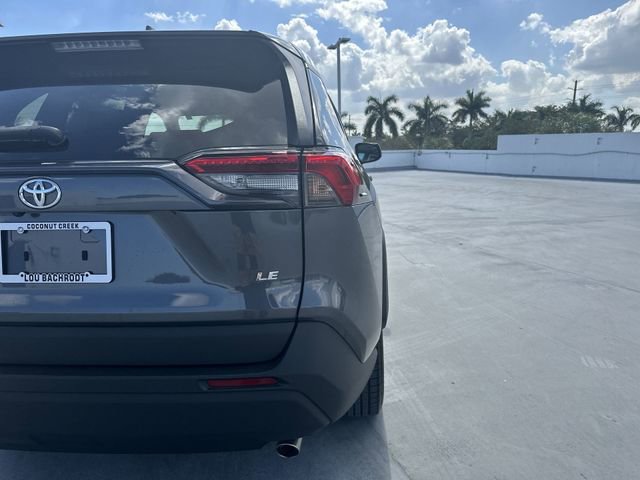 Used 2022 Toyota RAV4 LE image 33