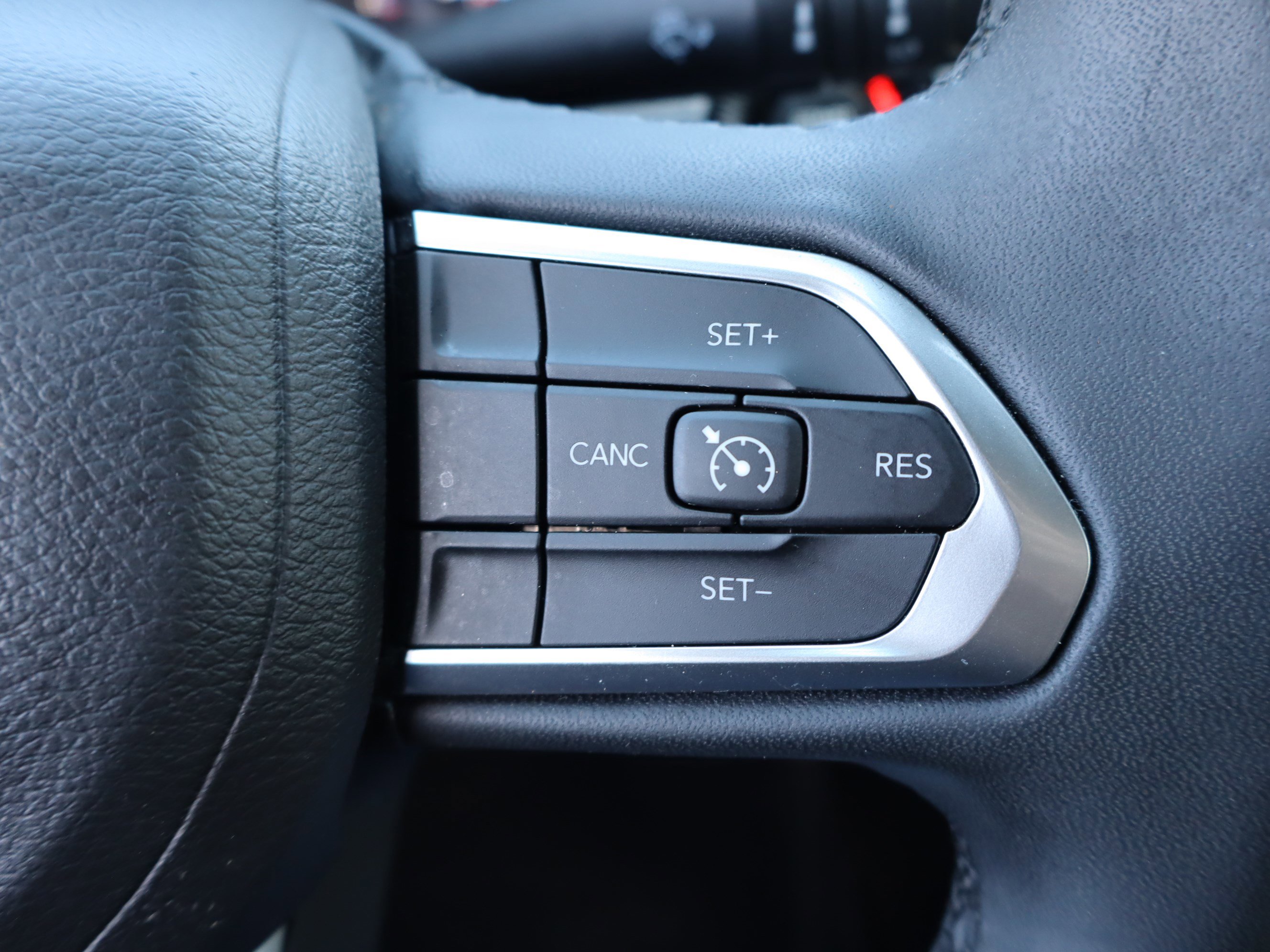 Used 2024 Jeep Compass Latitude image 20