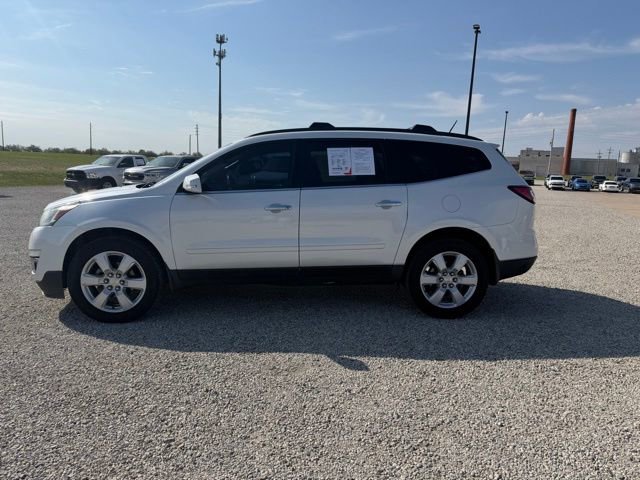 Used 2017 Chevrolet Traverse LT w/ Style and Technology Package FWD image 6