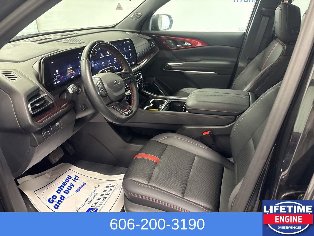 Used 2024 Chevrolet Traverse RS image 10