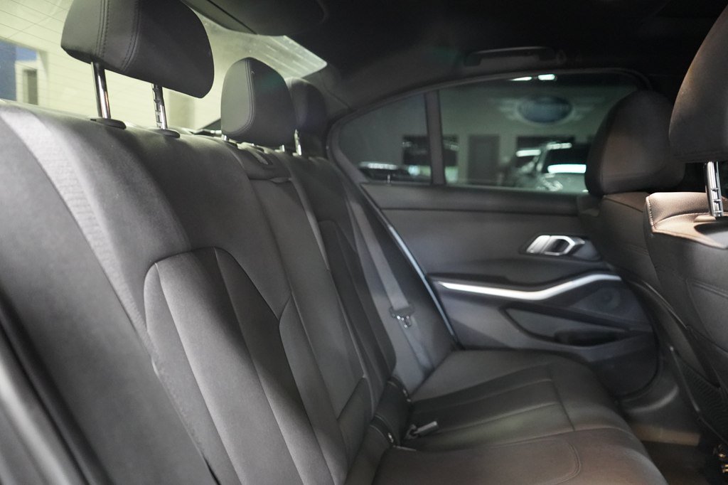 Used 2020 BMW M340i RWD image 26