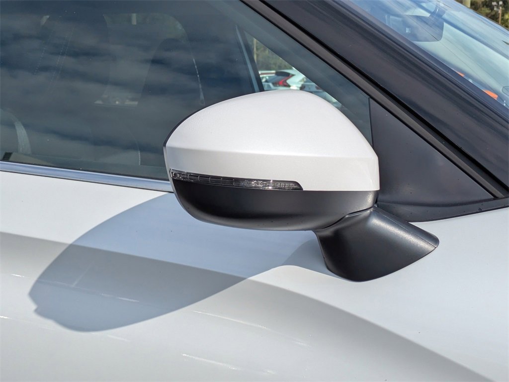 New 2025 Mitsubishi Outlander ES image 12