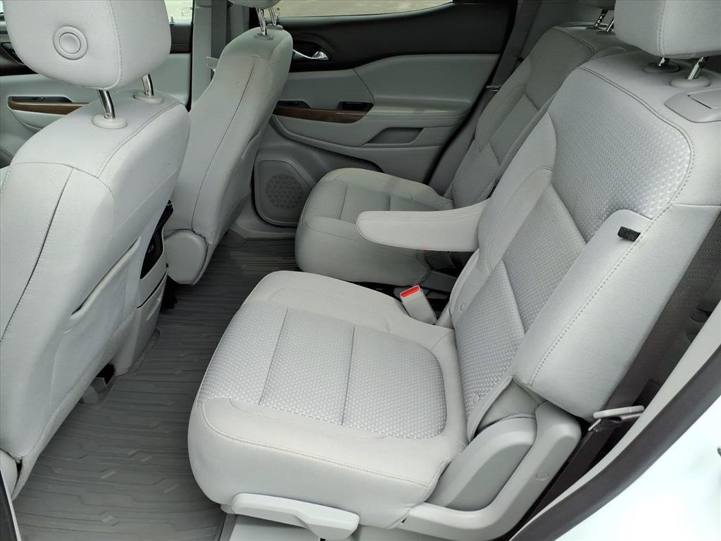 Used 2022 GMC Acadia SLE FWD image 13